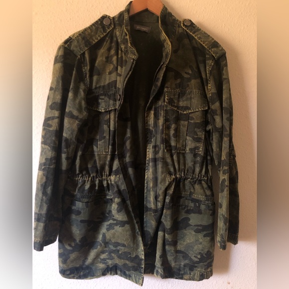 DL1961 CAMO CARGO JACKET PEPLUM WAIST SIZE LARGE - Picture 4 of 9